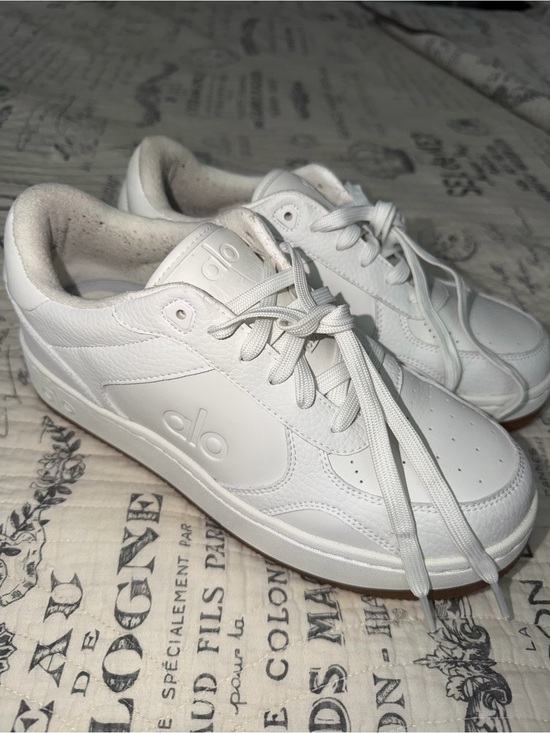 ALO Yoga Shoes - ALO Yoga Recovery Mode Sneakers